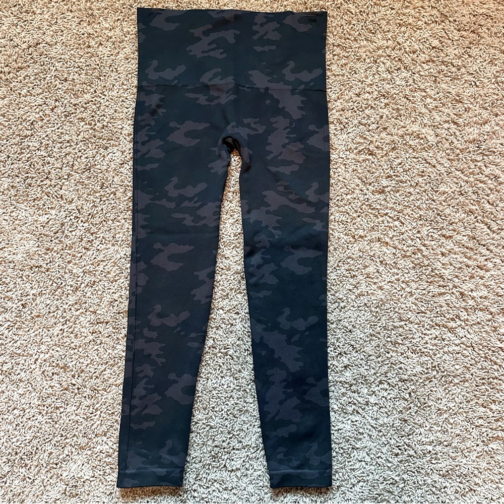 Spanx look at me now seamless leggings